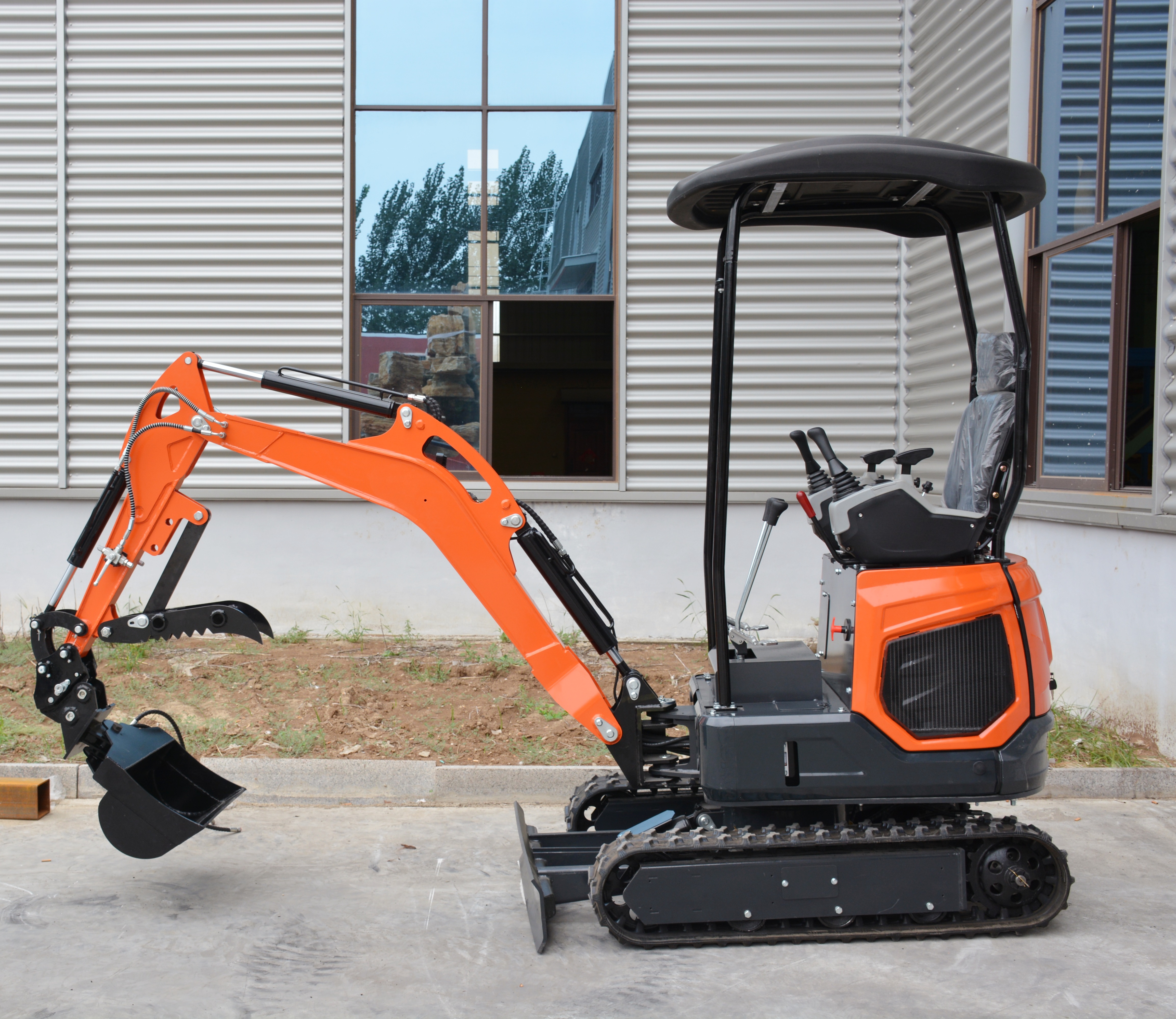 1.8Ton Mini Digger CE Approved - Farming Jobs 评论和价格